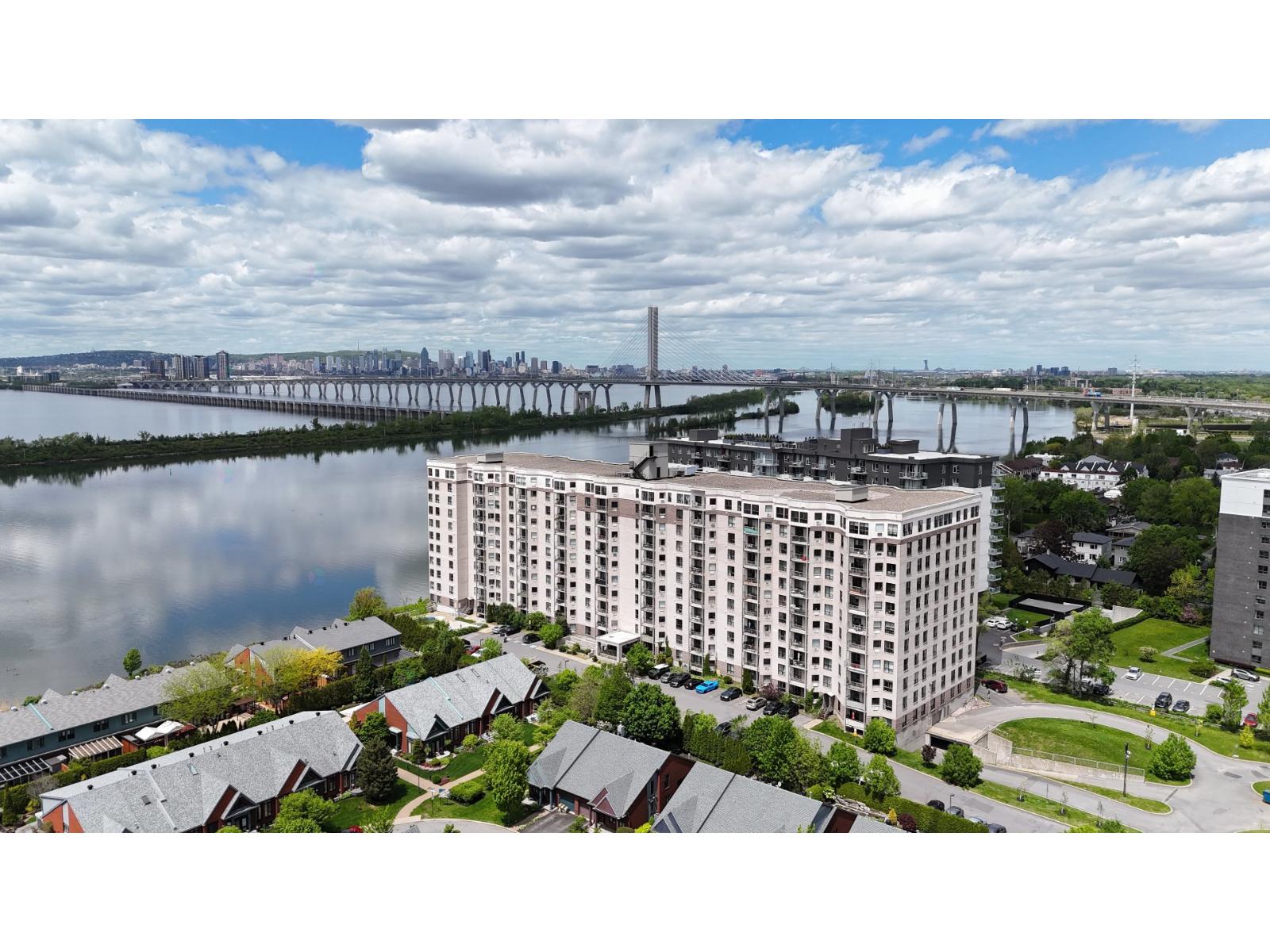 7680 Boul. Marie-Victorin, #613, Brossard, Quebec J4W3L2