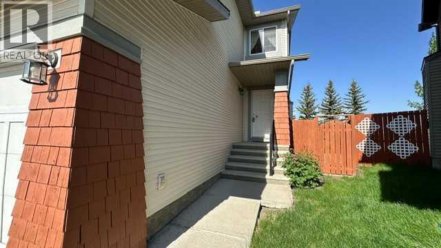 House for Sale in 273 Silverado Plains Close SW|Calgary, Alberta T2X0G6 3