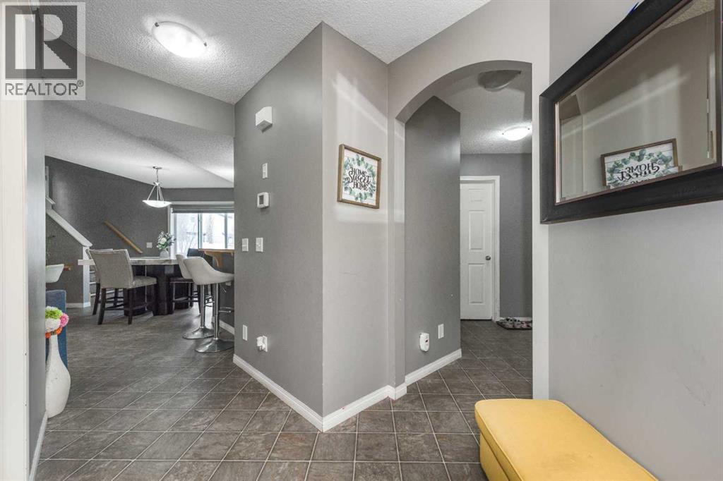 House for Sale in 56 Evansbrooke Landing|Calgary, Alberta T3P1G5 4