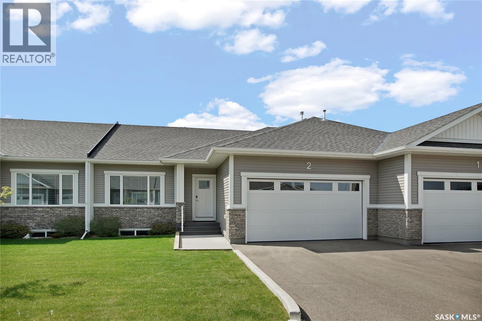 2 437 Palmer CRESCENT