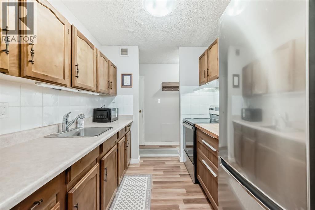 Apartment for Sale in 382, 8948 Elbow Drive SW|Calgary, Alberta T2V0H9 5