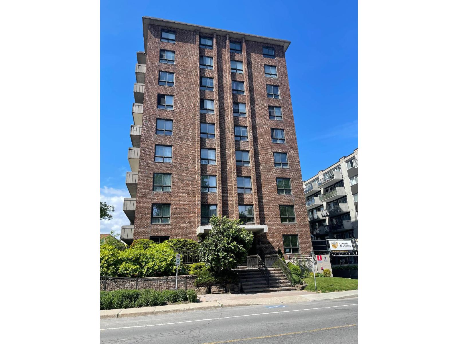 6 Av. Argyle, #103, Saint-Lambert, Quebec J4P2H5
