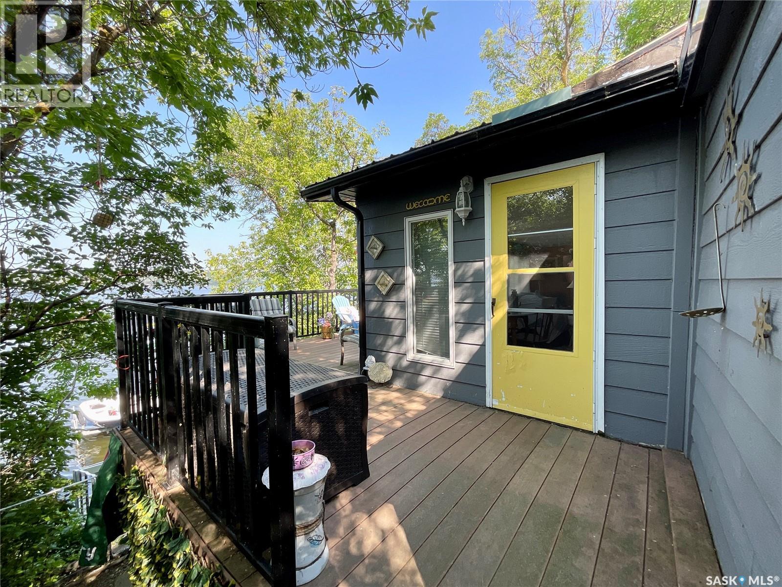 211 Osment AVENUE