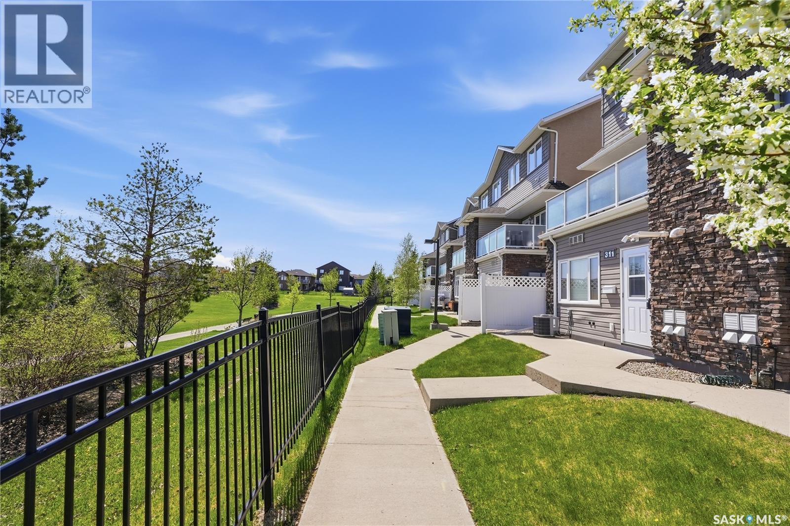 311 1022 Hampton CIRCLE