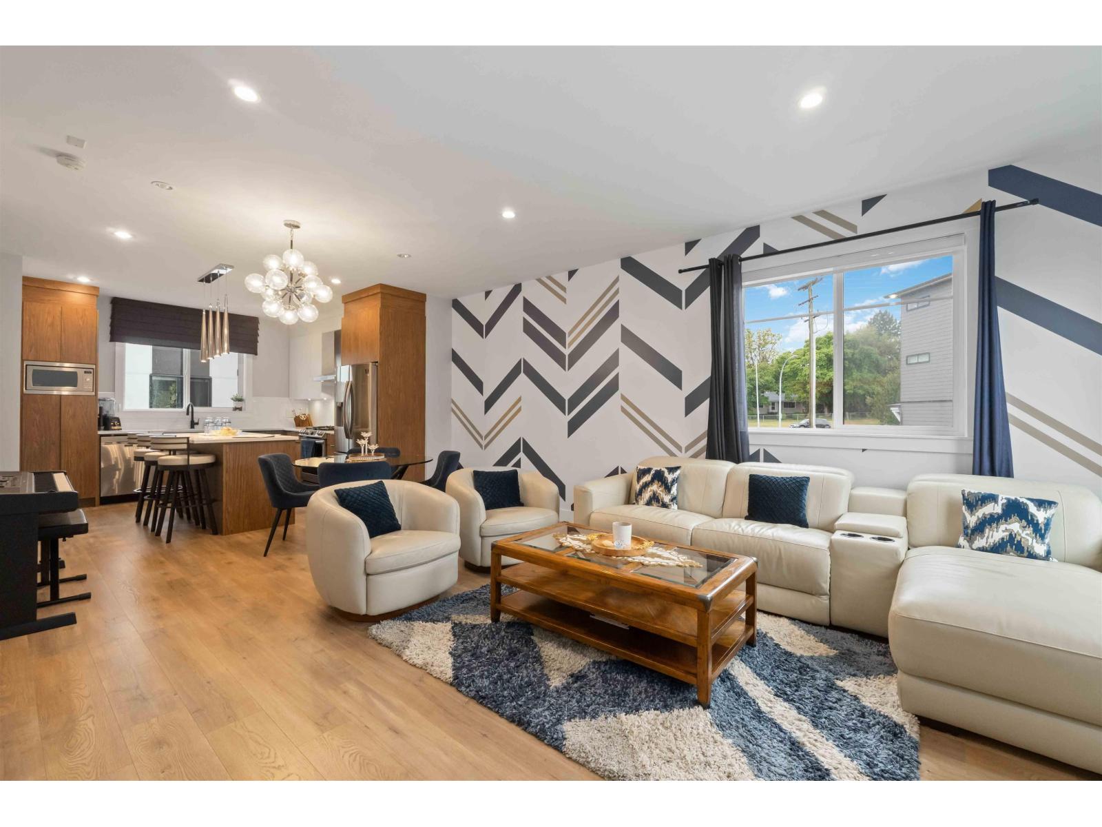 For sale: 22 1639 162 STREET, Surrey, British Columbia V4A4Y1