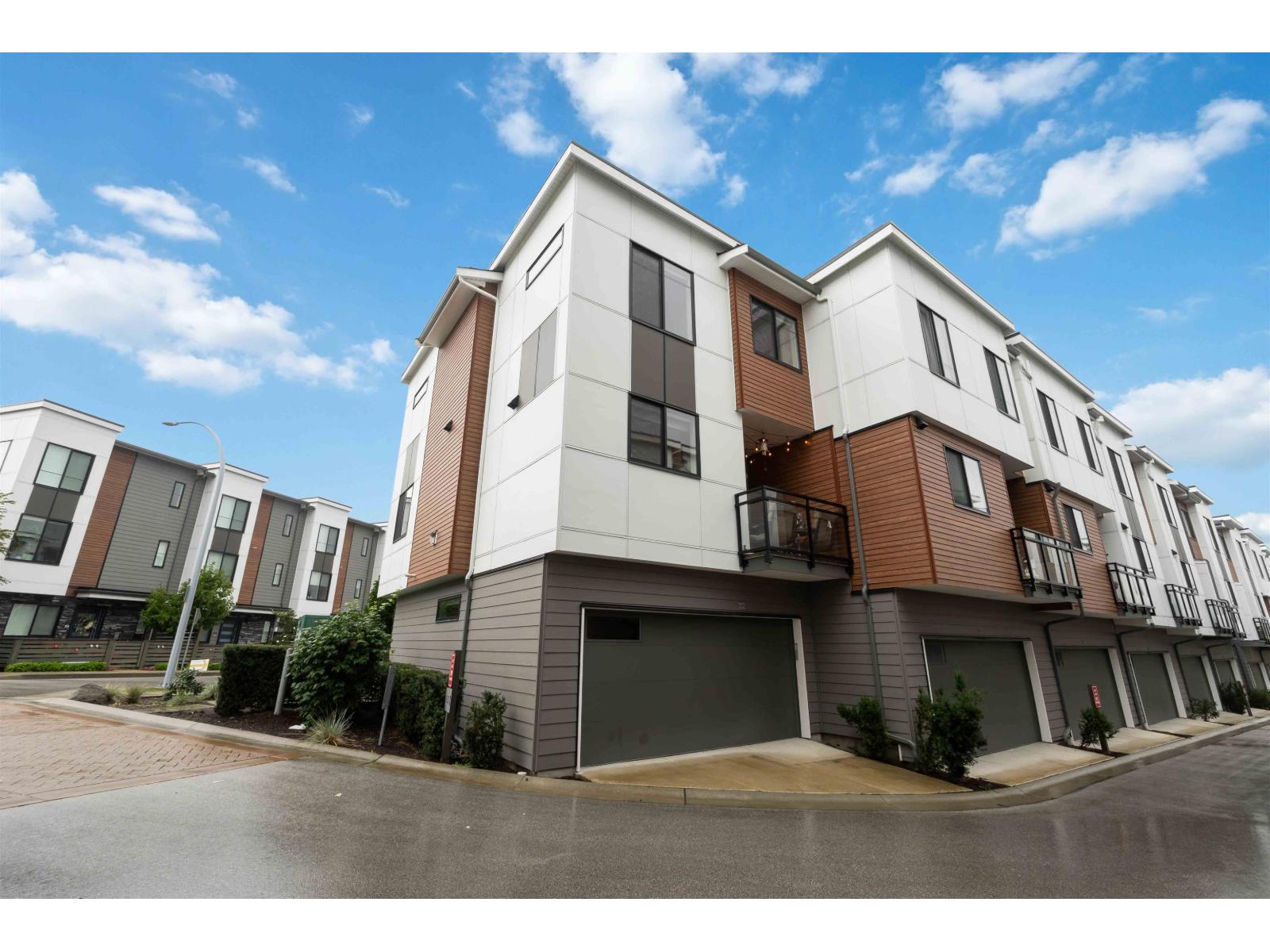 For sale: 22 1639 162 STREET, Surrey, British Columbia V4A4Y1