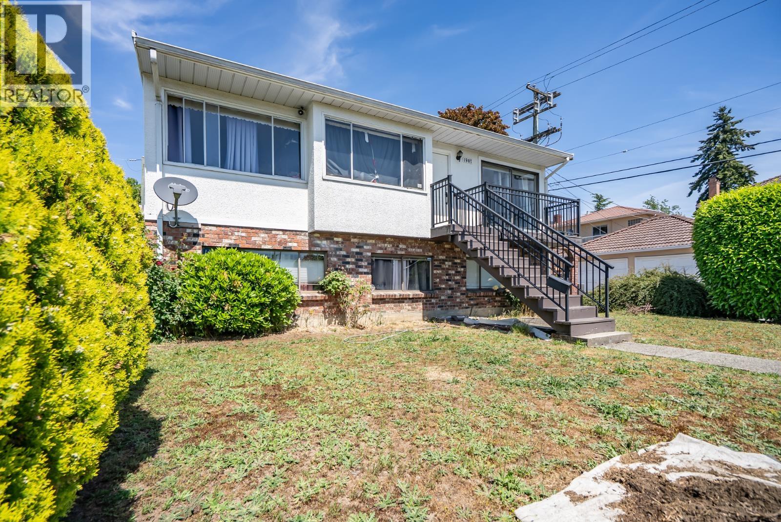 1987 E 61ST AVENUE|Vancouver, British Columbia V5P2K2