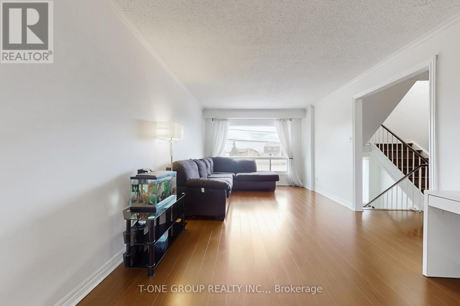 Row / Townhouse for Sale in 75 - 3025 CEDARGLEN GATE|Mississauga (Erindale), Ontario L5C2V7 3