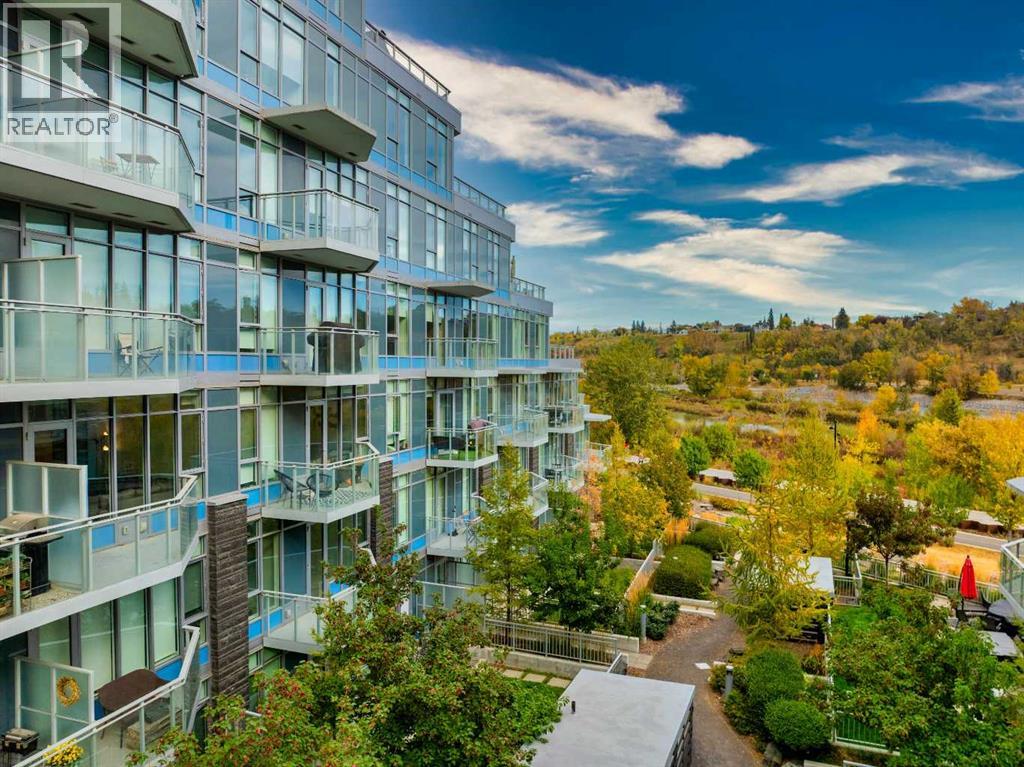 Apartment for Sale in 311, 138 Waterfront Court SW|Calgary, Alberta T2P1L1 2