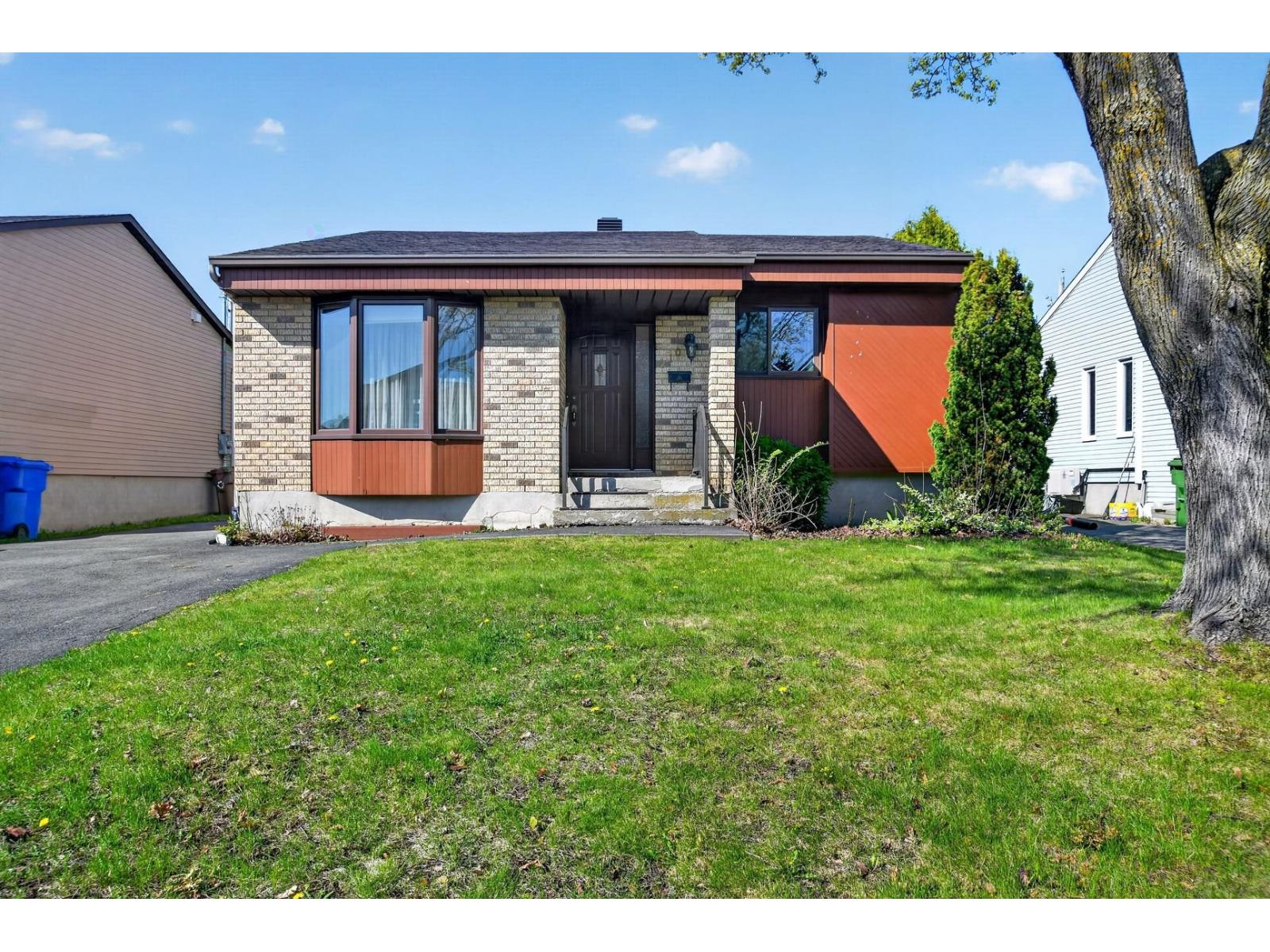 210 Rue Guérin, Saint-Eustache, Quebec J7P5S2
