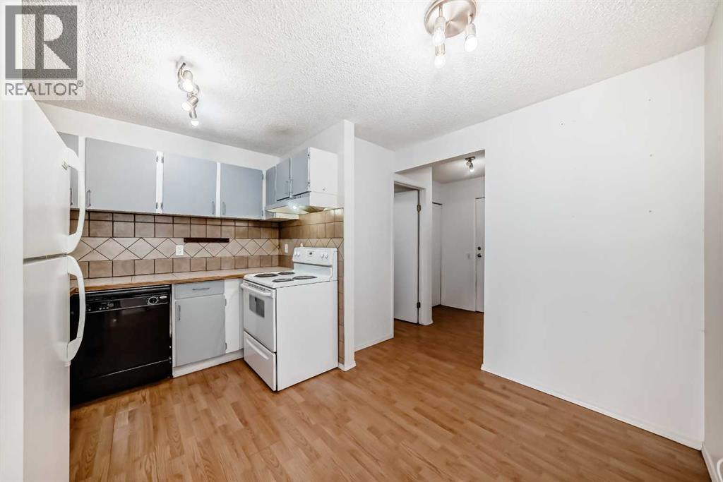 Apartment for Sale in 104, 1633 26 Avenue SW|Calgary, Alberta T2T1C7 5