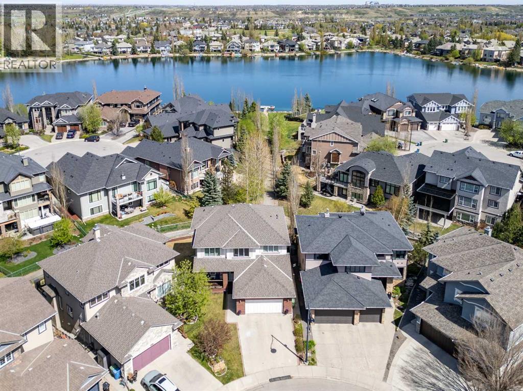 House for Sale in 222 Chapala Point SE|Calgary, Alberta T2X3W9