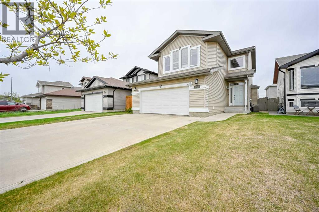 For sale: 8714 88A Street, Grande Prairie, Alberta T8X0G6