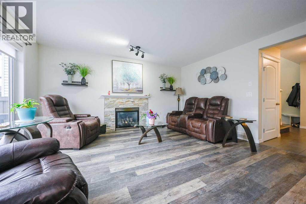 For sale: 8714 88A Street, Grande Prairie, Alberta T8X0G6