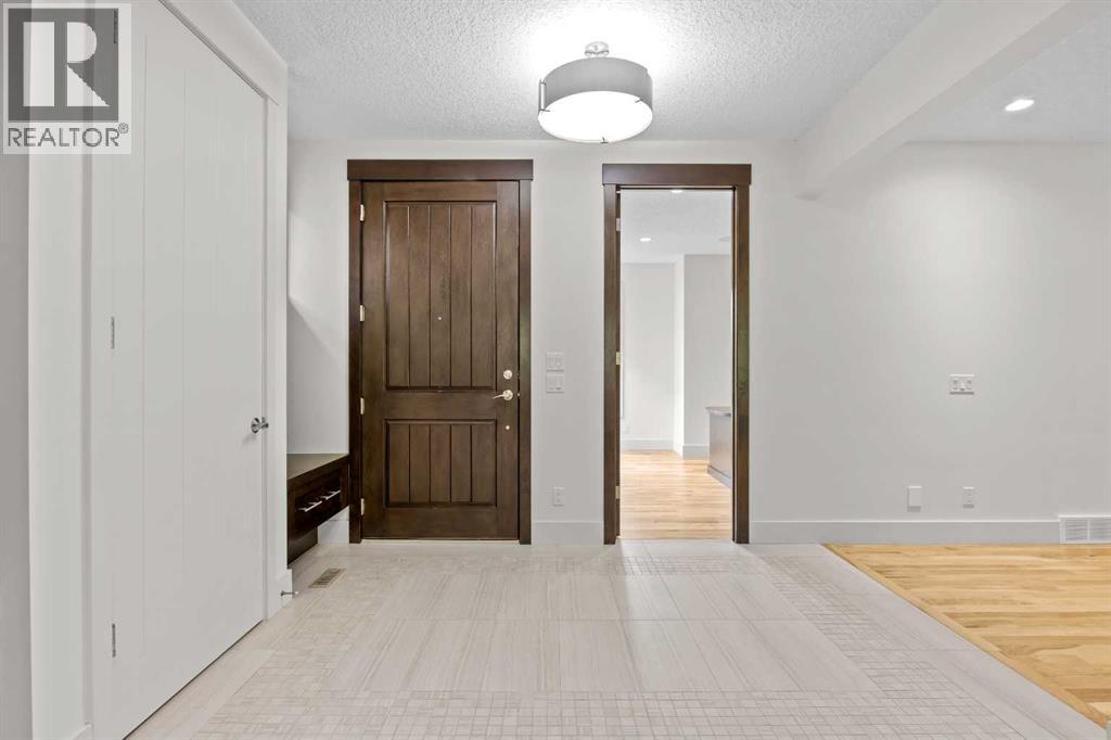 House for Sale in 89 Evergreen Mount SW|Calgary, Alberta T2Y3T9 5