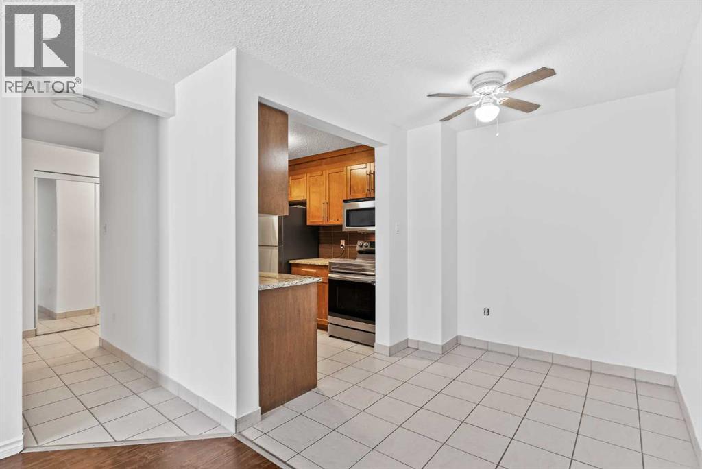 Apartment for Sale in 305, 431 1 Avenue NE|Calgary, Alberta T2E0B3 5