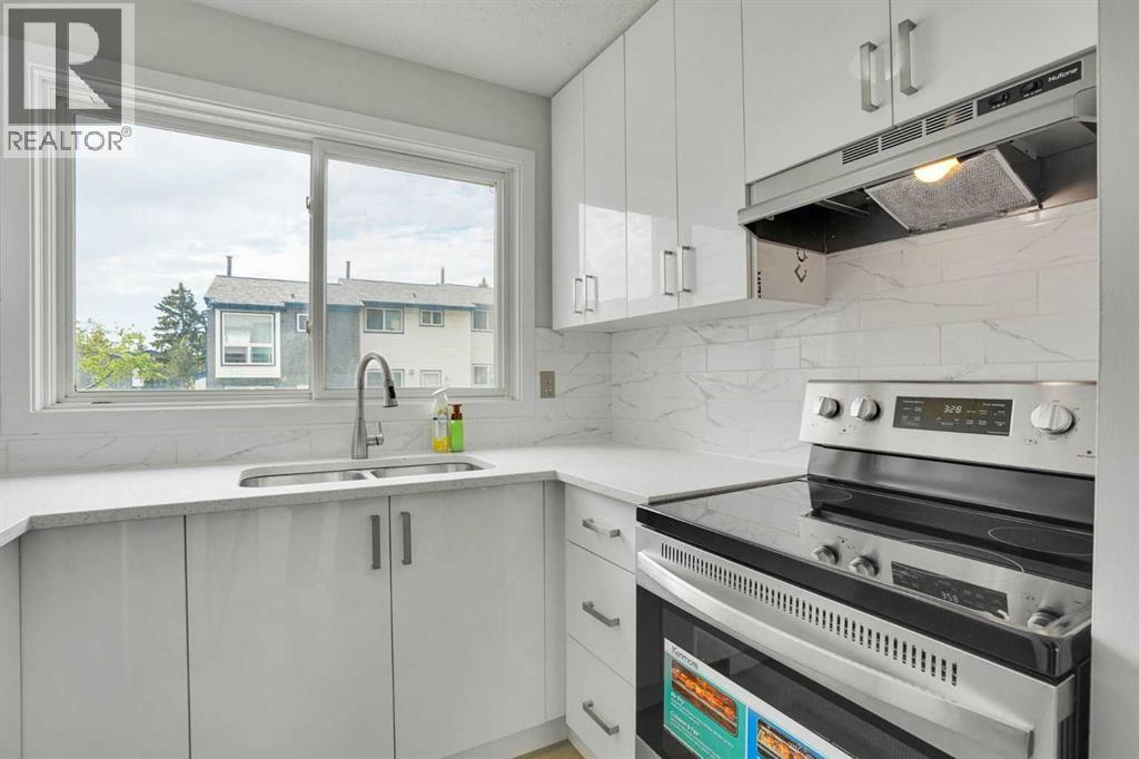Row / Townhouse for Sale in 139, 6440 4 Street NW|Calgary, Alberta T2K1B8