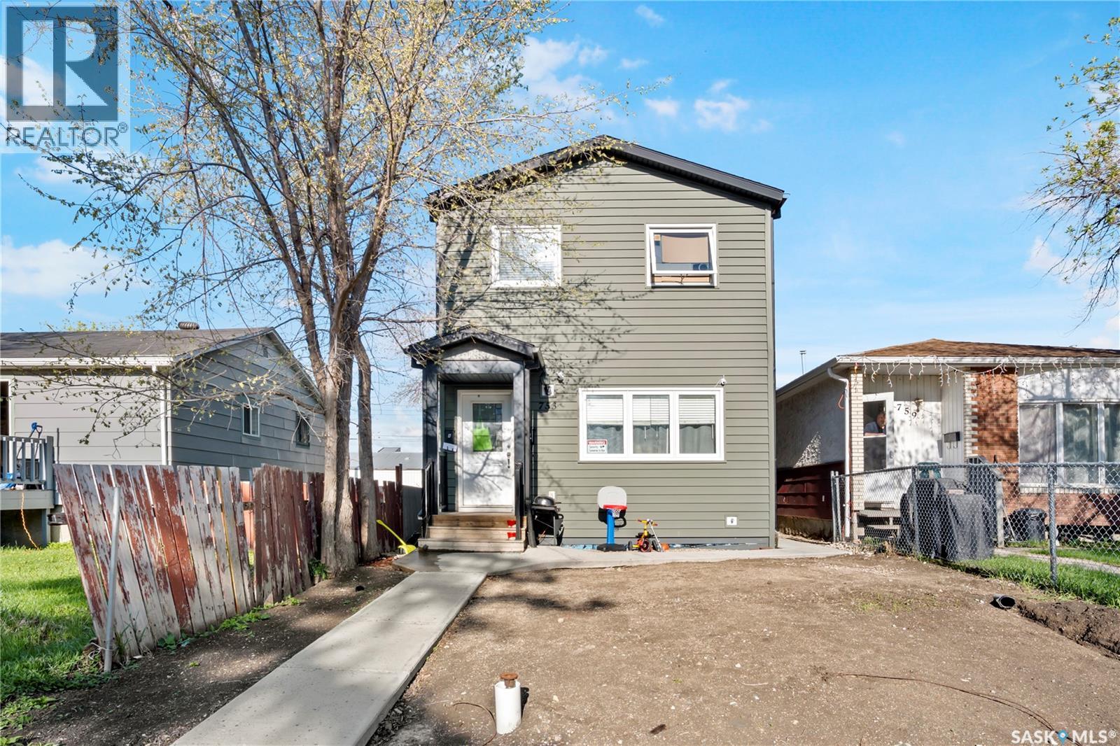 753 Rae STREET