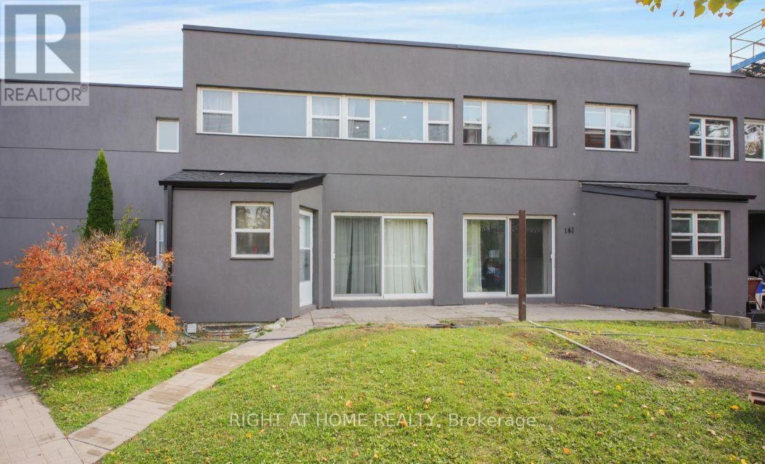 Row / Townhouse for Sale in 141 - 3040 CONSTITUTION BOULEVARD|Mississauga (Applewood), Ontario L4Y3X7 2