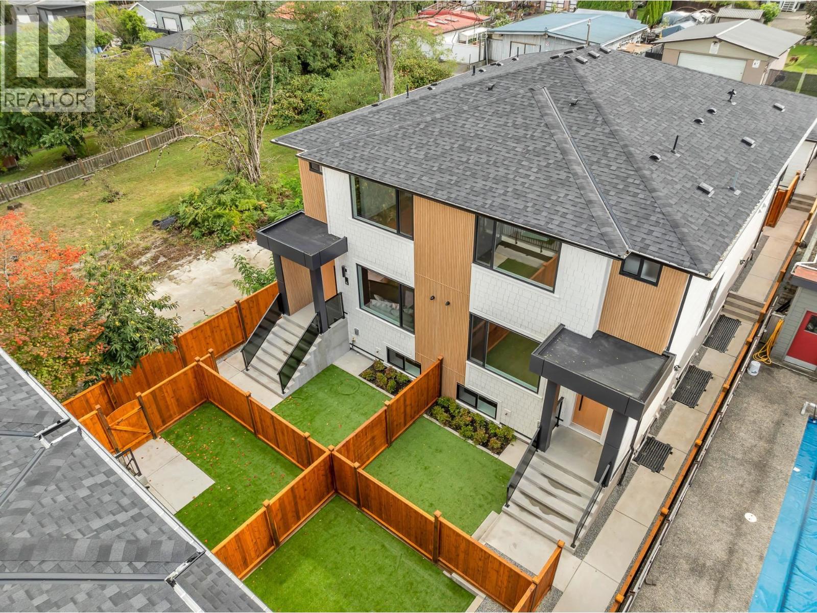 3 7750 MAYFIELD STREET|Burnaby, British Columbia V5E2J6