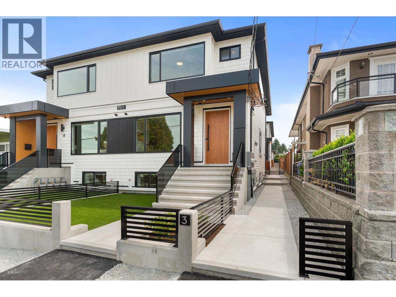 1 7822 GOODLAD STREET|Burnaby, British Columbia V5E2H6
