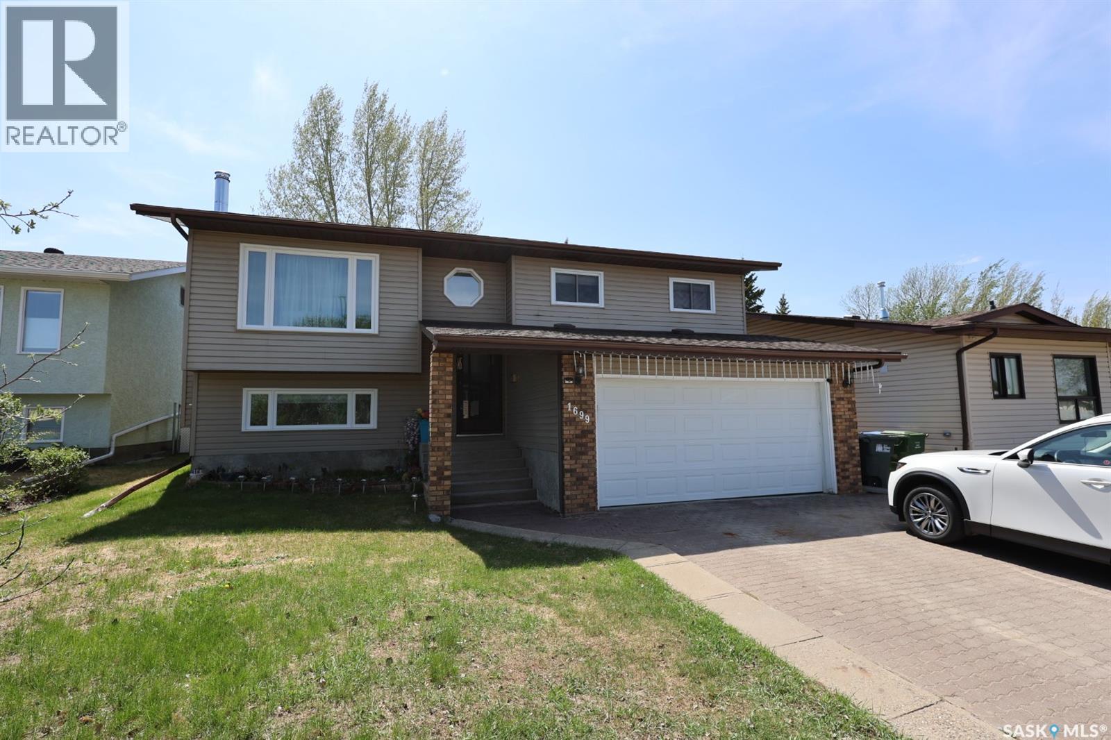 1699 Allbright CRESCENT