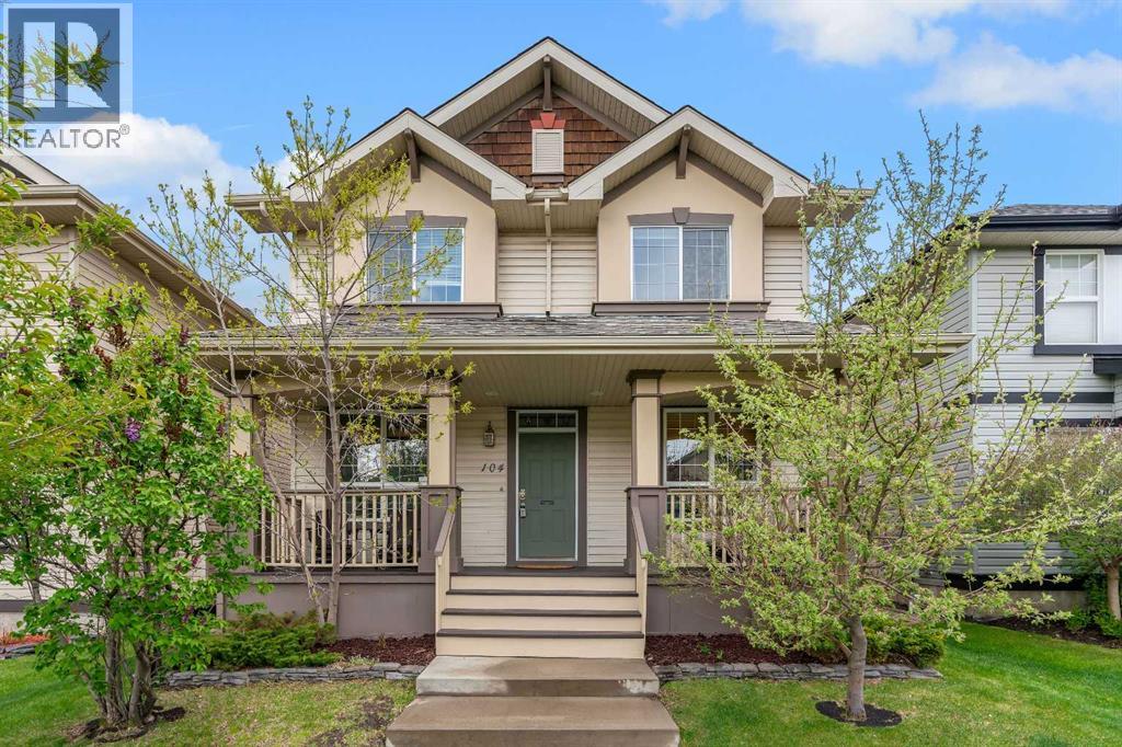 House for Sale in 104 Prestwick Street SE|Calgary, Alberta T2Z4K9