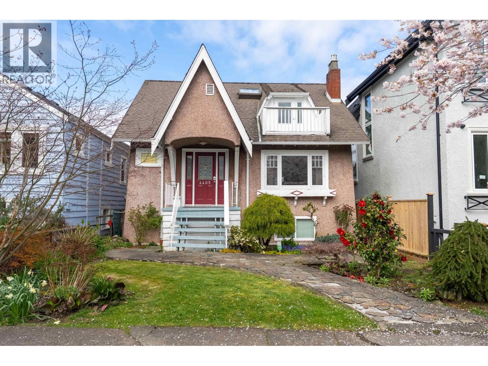 4405 W 9TH AVENUE|Vancouver, British Columbia V6R2C9