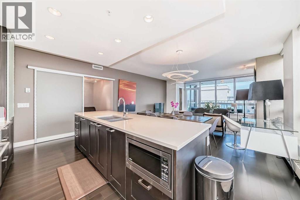 Apartment for Sale in 1723, 222 Riverfront Avenue SW|Calgary, Alberta T2P0W3 4