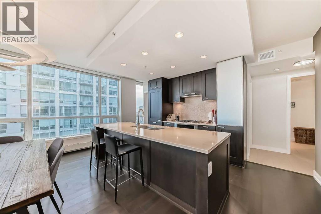 Apartment for Sale in 1723, 222 Riverfront Avenue SW|Calgary, Alberta T2P0W3 3