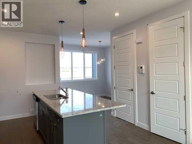 Row / Townhouse for Sale in 139 Ambleridge Street NW|Calgary, Alberta T3H3H2 3