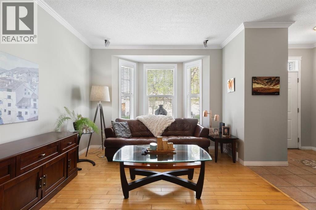 Row / Townhouse for Sale in 57 Prestwick Park SE|Calgary, Alberta T2Z3V4 4