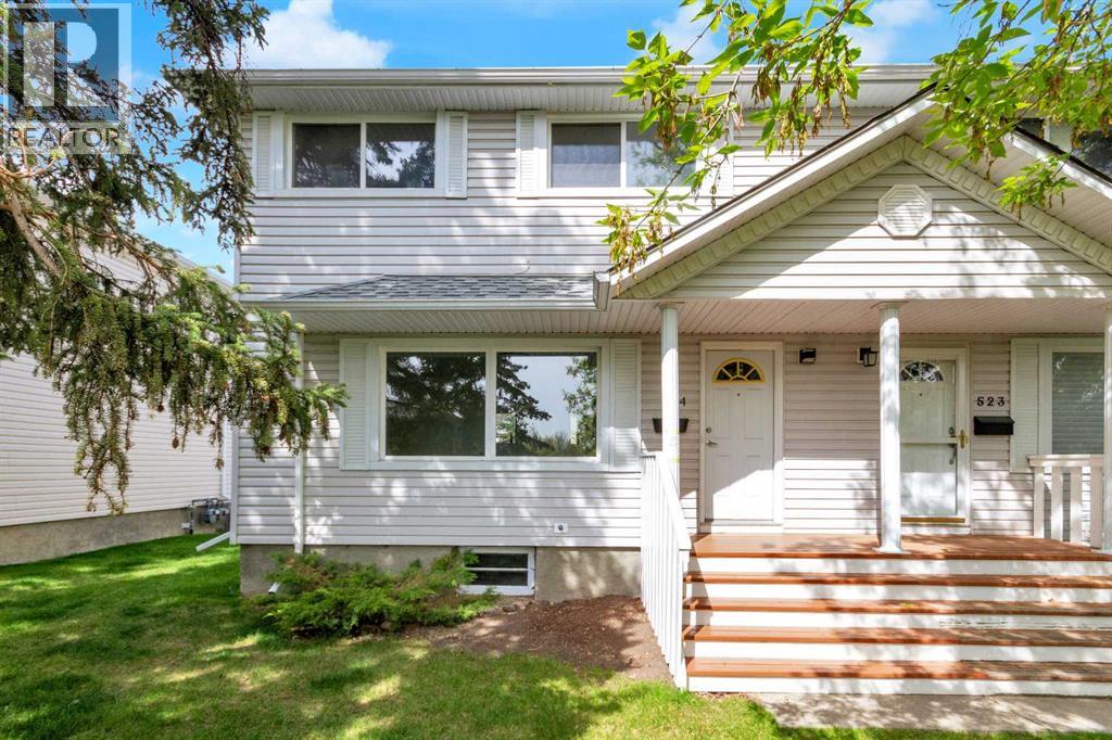 Row / Townhouse for Sale in 524 Killarney Glen Court SW|Calgary, Alberta T3E7H4