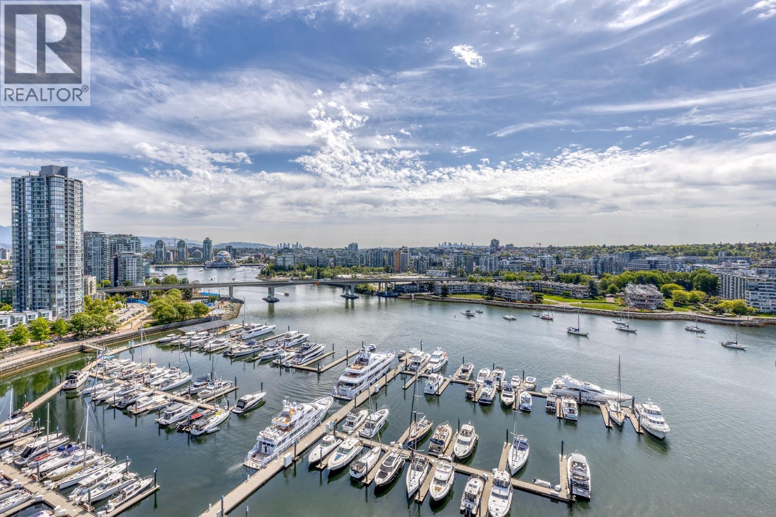 2101 1228 MARINASIDE CRESCENT|Vancouver, British Columbia V6Z2W4