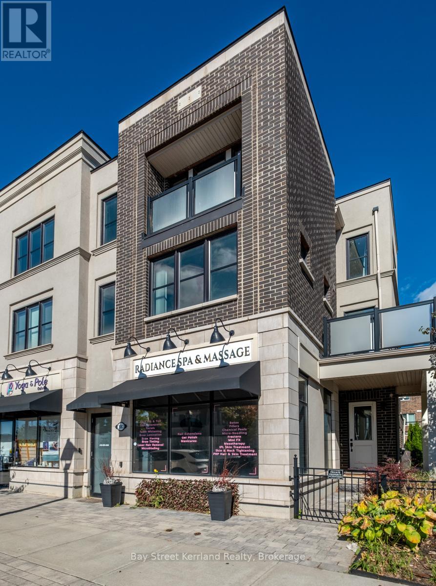 Row / Townhouse for Sale in 3083 GEORGE SAVAGE AVENUE|Oakville (GO Glenorchy), Ontario L6M4M2
