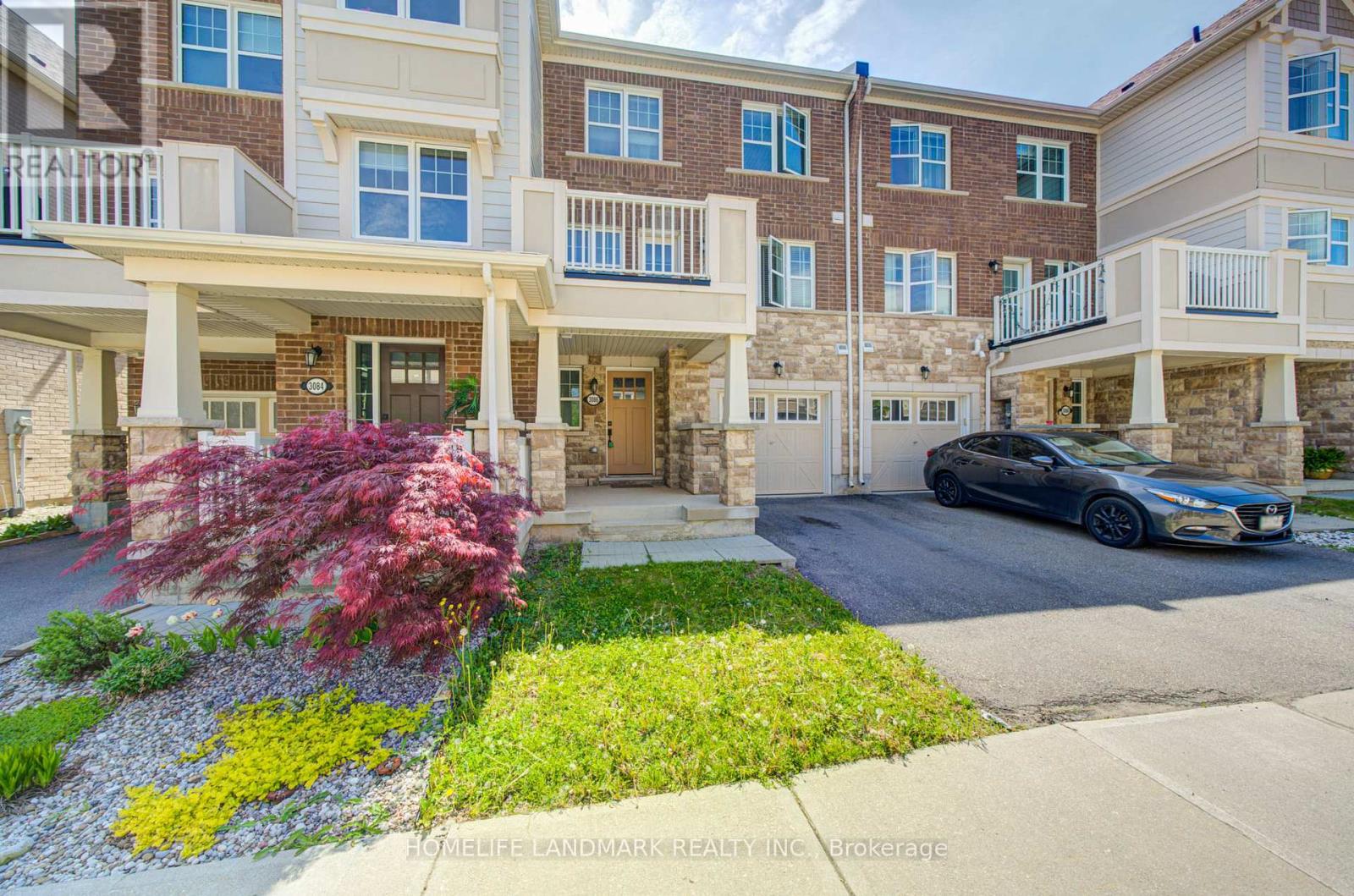Row / Townhouse for Sale in 3086 MISTLETOE GARDENS|Oakville (GO Glenorchy), Ontario L6M0Y7 2