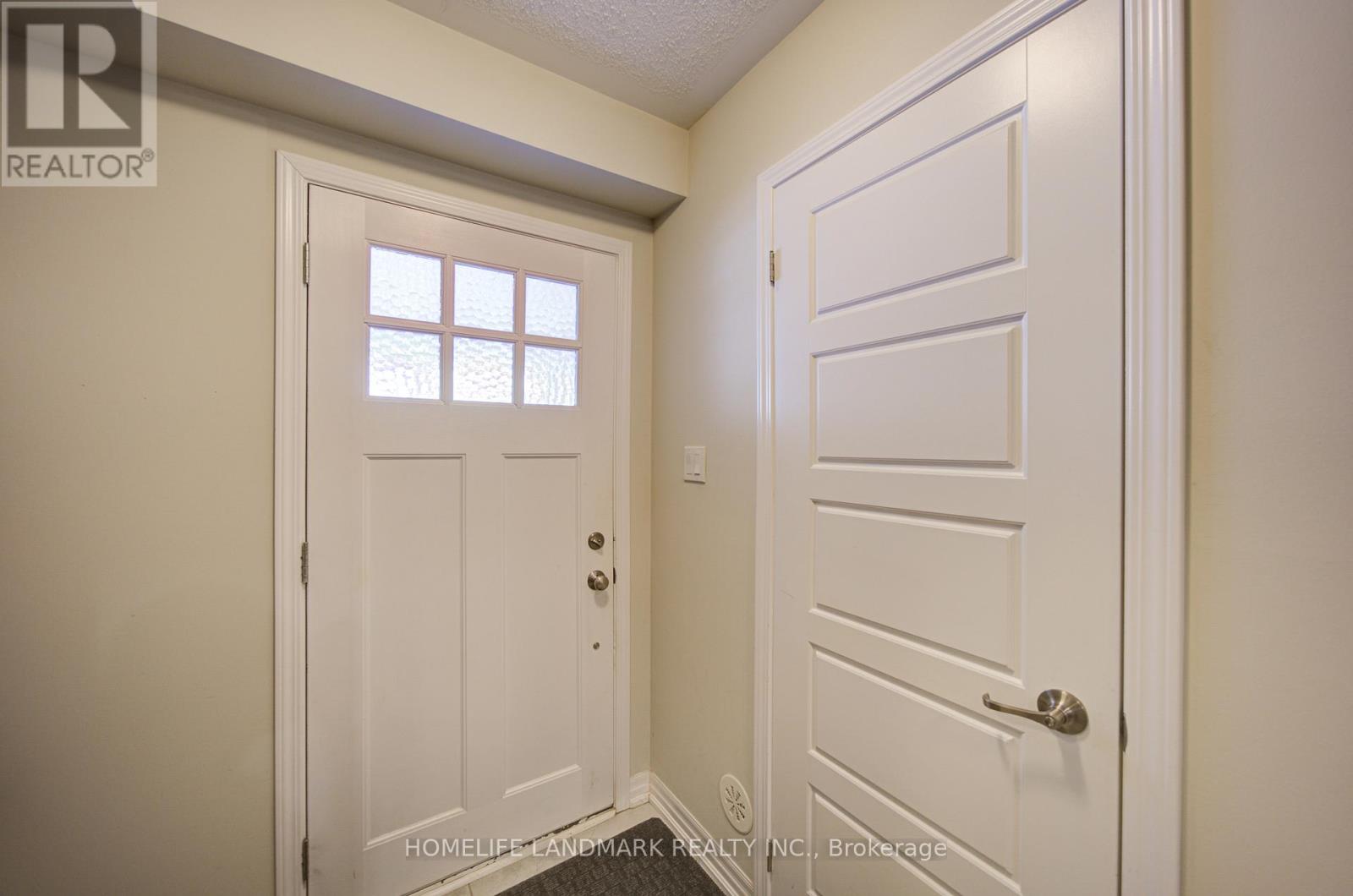 Row / Townhouse for Sale in 3086 MISTLETOE GARDENS|Oakville (GO Glenorchy), Ontario L6M0Y7 4