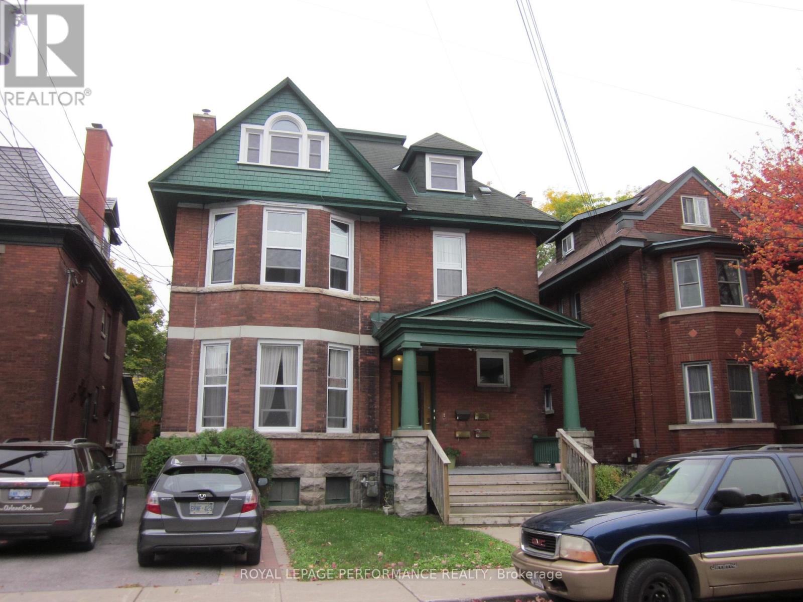 66 DELAWARE AVENUE · Fourplex, Ottawa