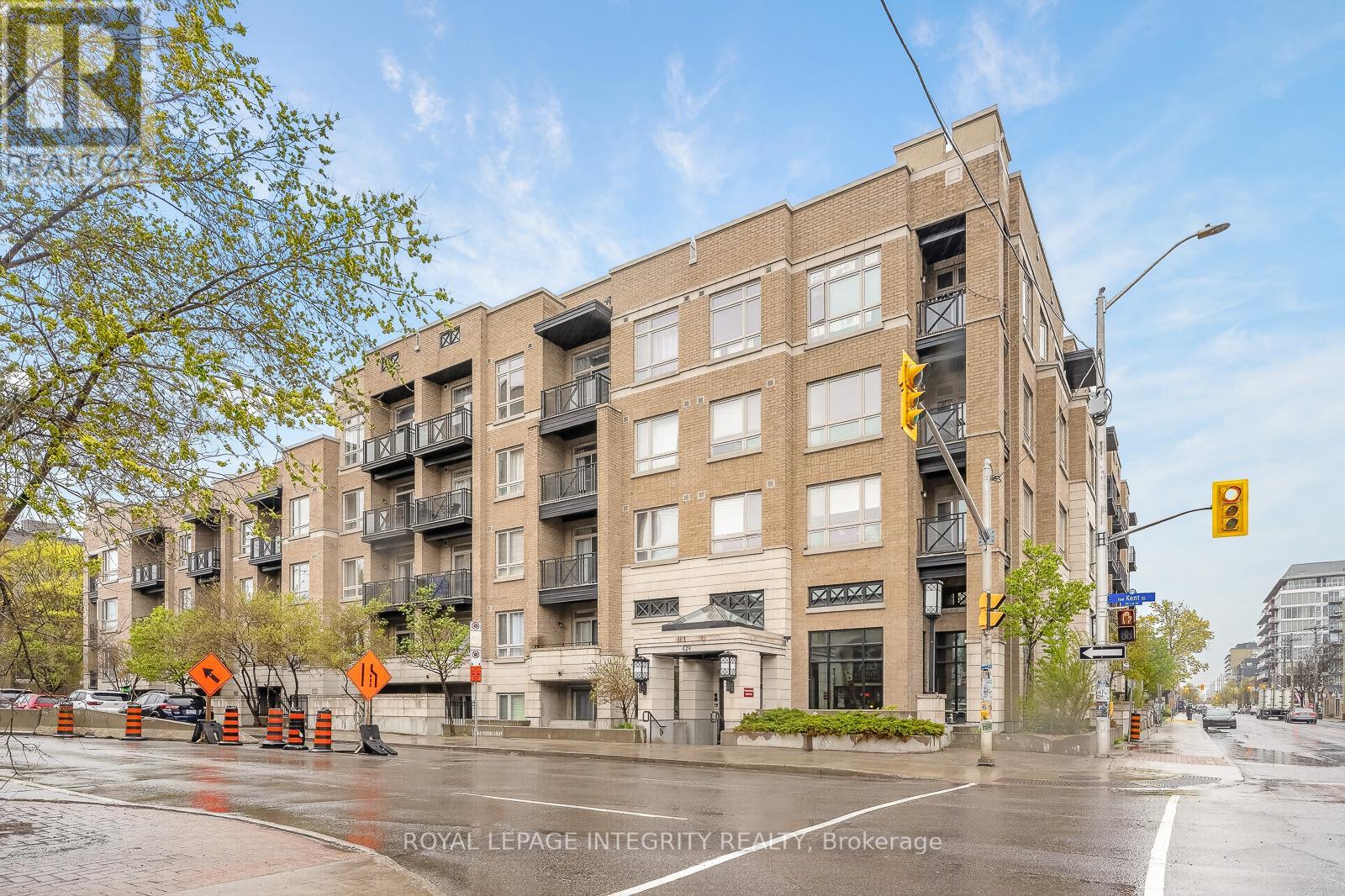 506 - 429 KENT STREET, Ottawa, Ontario K2P1B5