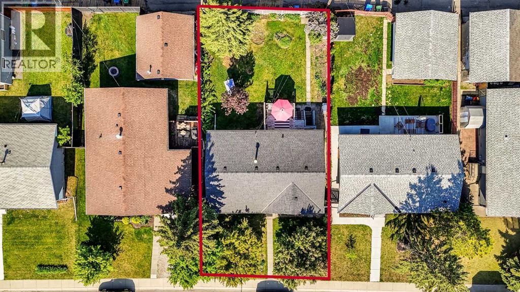 House for Sale in 9824 Auburn Road SE|Calgary, Alberta T2J1E1 3