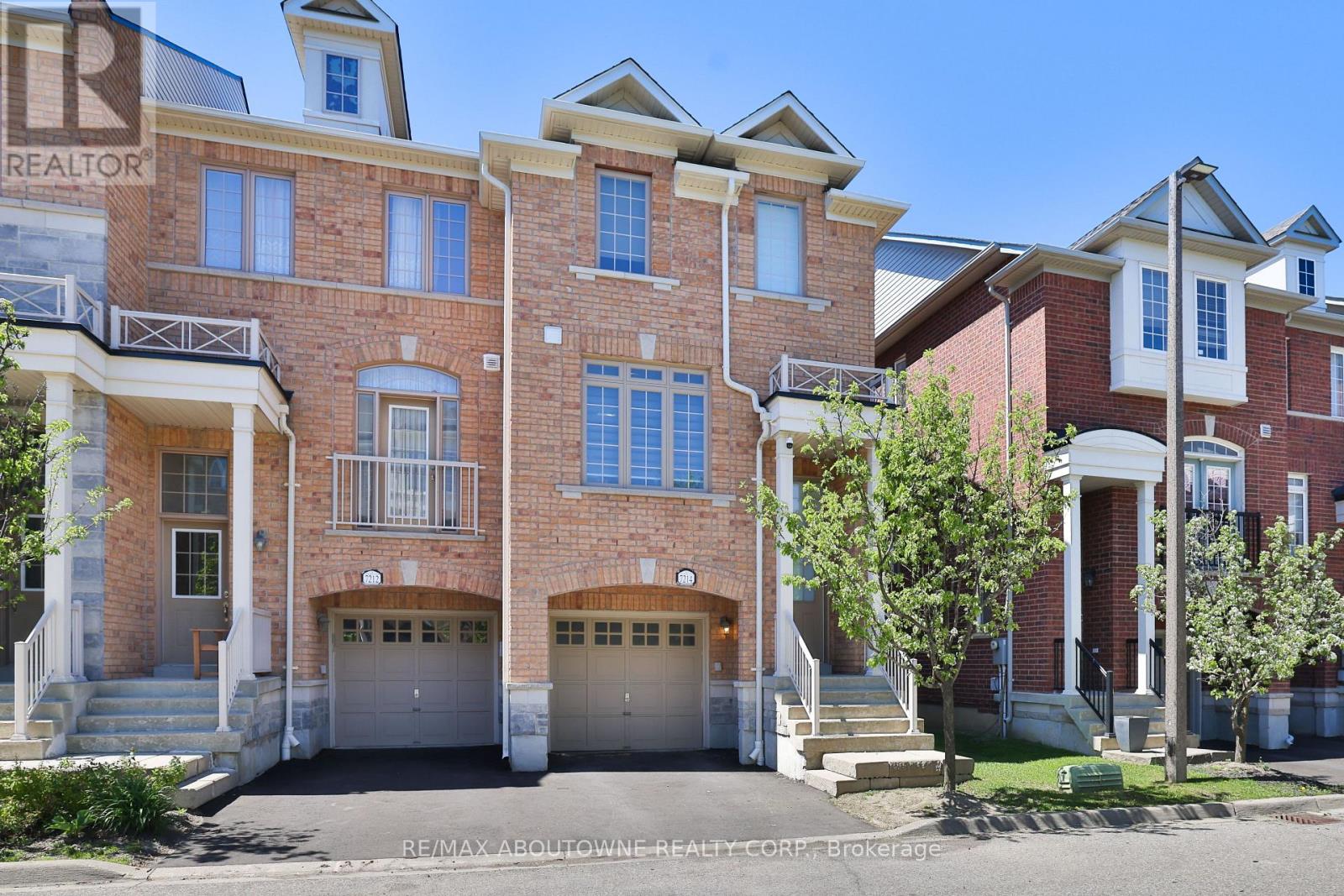 Row / Townhouse for Sale in 7214 TRIUMPH LANE|Mississauga (Lisgar), Ontario L5N0C5 3