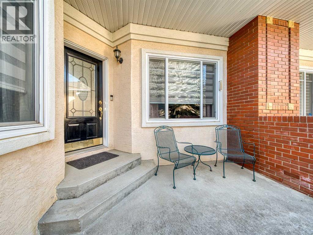Duplex for Sale in 84 Sierra Morena Landing SW|Calgary, Alberta T3H4K3 2