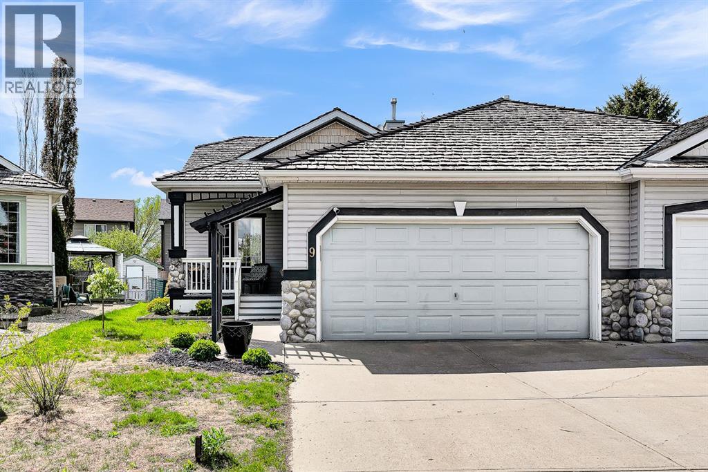 Duplex for Sale in 9 Chaparral Villas SE|Calgary, Alberta T2X3N2