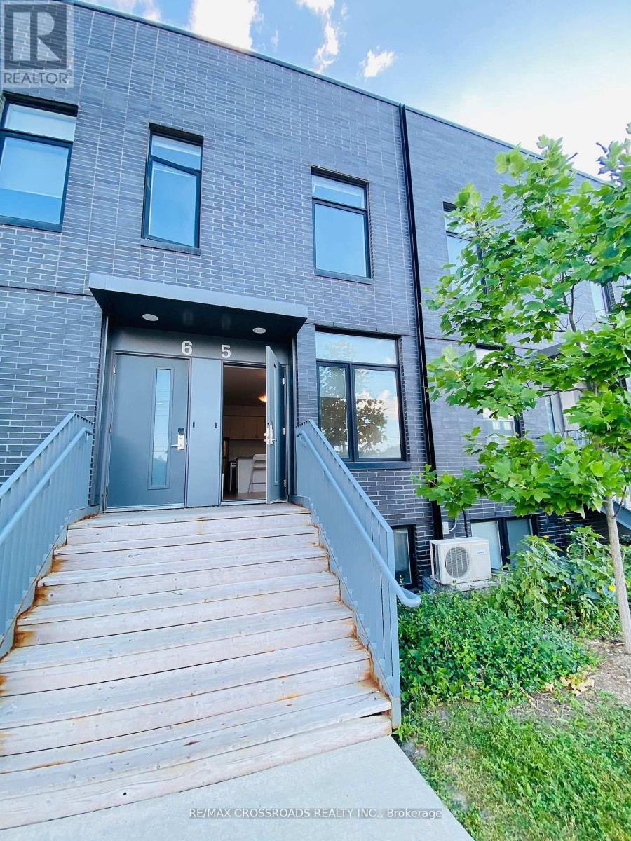 5 - 1720 SIMCOE STREET N