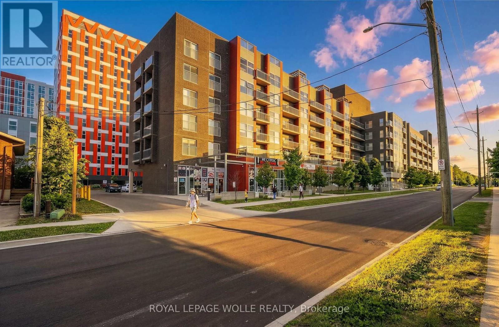 201 - 251 HEMLOCK STREET, Waterloo, Ontario N2L0H2