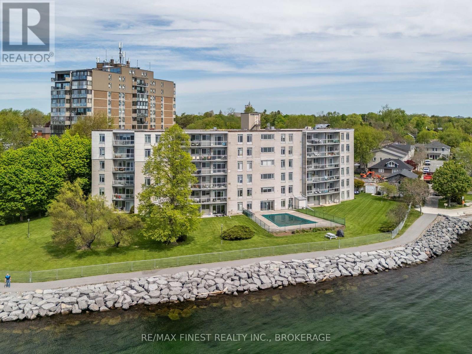 105 - 1 MOWAT AVENUE, Kingston (Central City West), Ontario K7M1J8