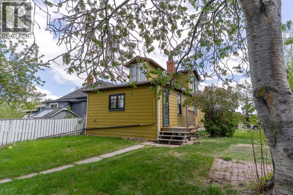 Property for Sale in 1609 17A Street SE|Calgary, Alberta T2G3W8 3