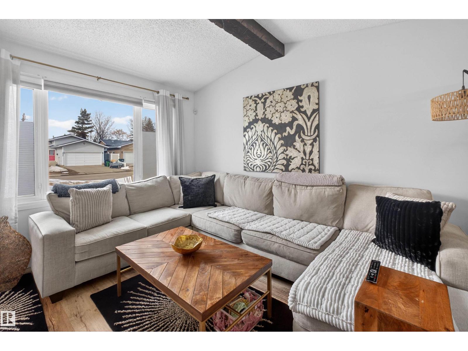 For sale: 18939 78 AV NW, Edmonton, Alberta T5T5H8 - E4490717