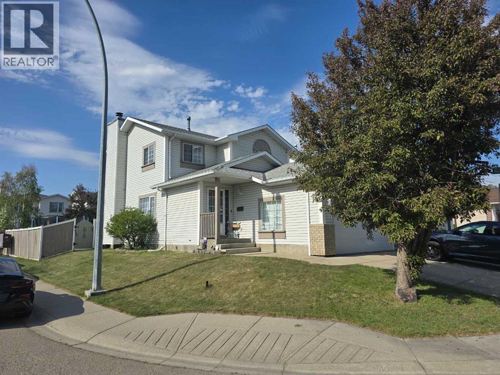 House for Sale in 3 Riverwood Court SE|Calgary, Alberta T2C4E9 2