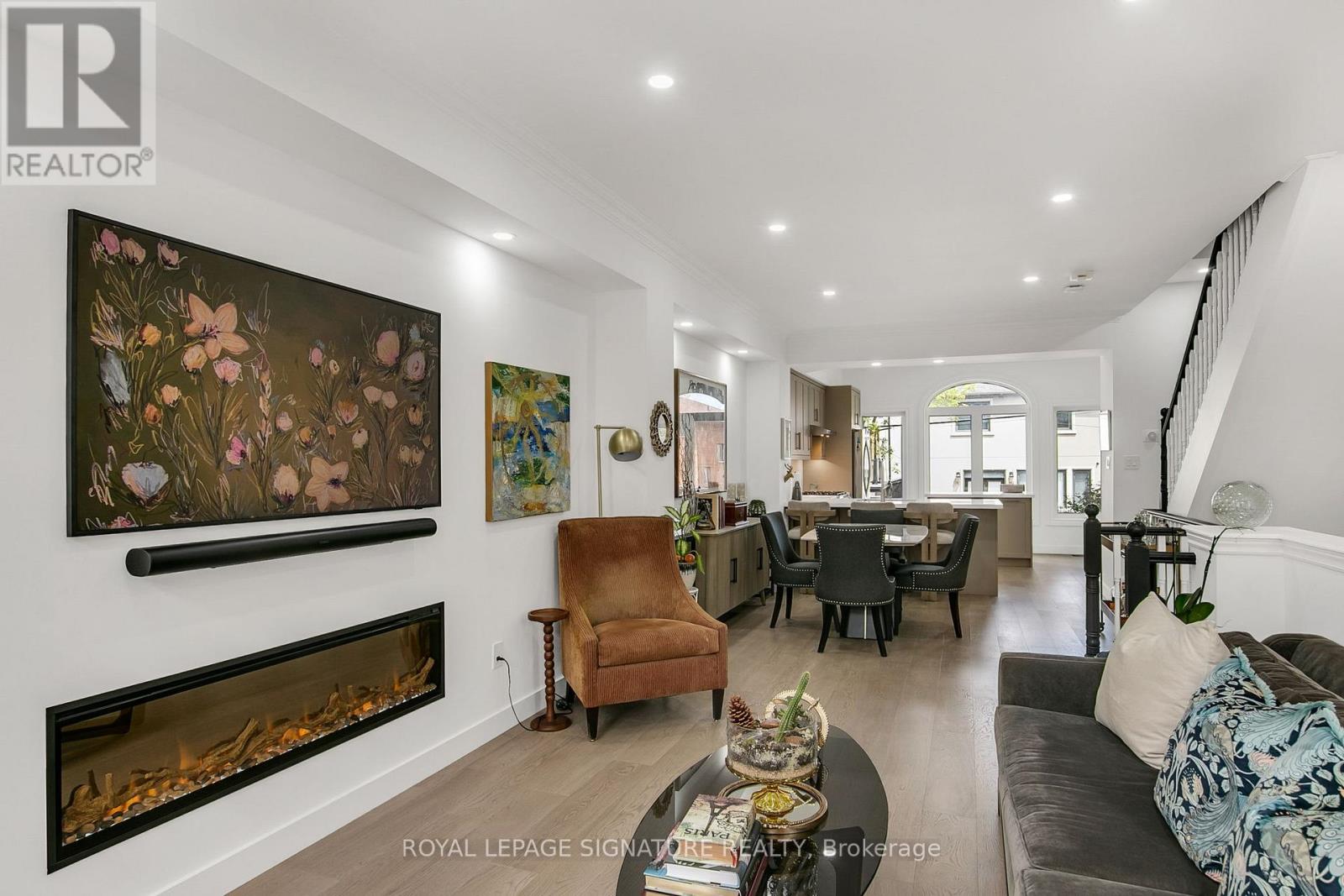 Row / Townhouse for Sale in 41 SAN REMO TERRACE|Toronto (Mimico), Ontario M8Z6C6 3